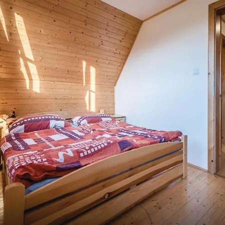 Three-bedroom Holiday In Feriehus Liptovský Trnovec