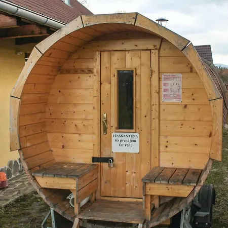 Feriehus Three-bedroom Holiday In Liptovský Trnovec