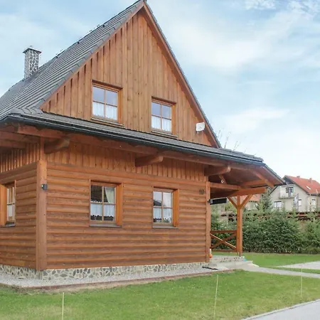 Three-bedroom Holiday In